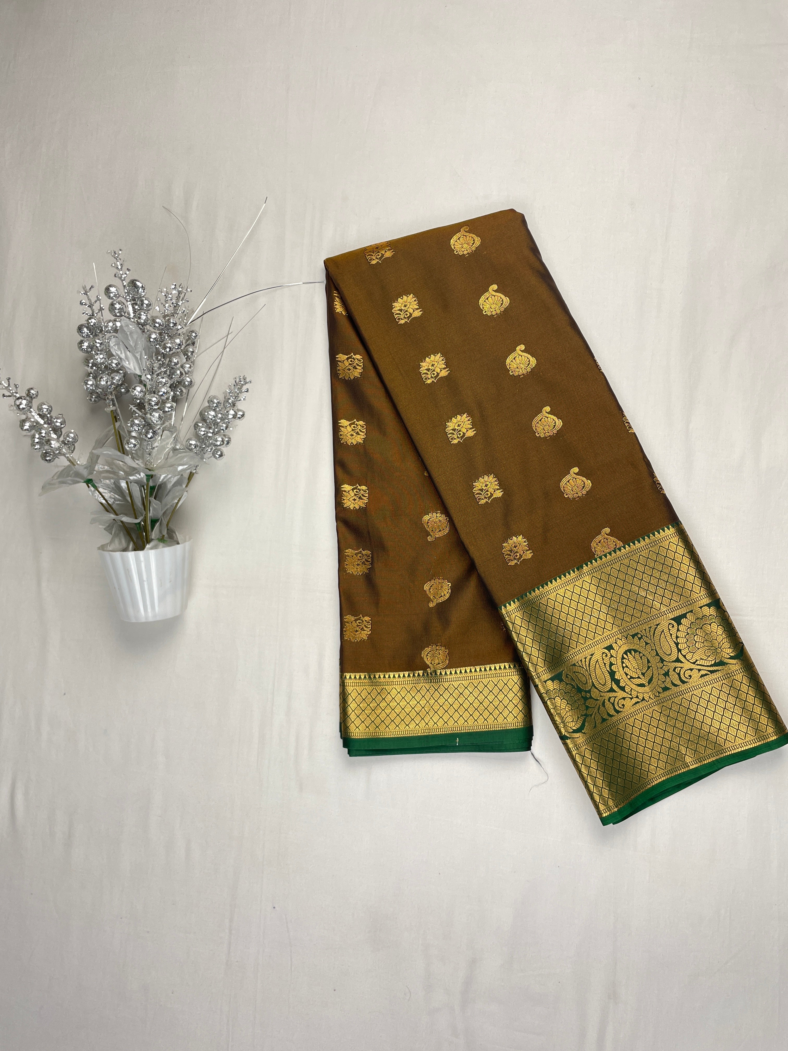 Semi Kanchipattu Saree