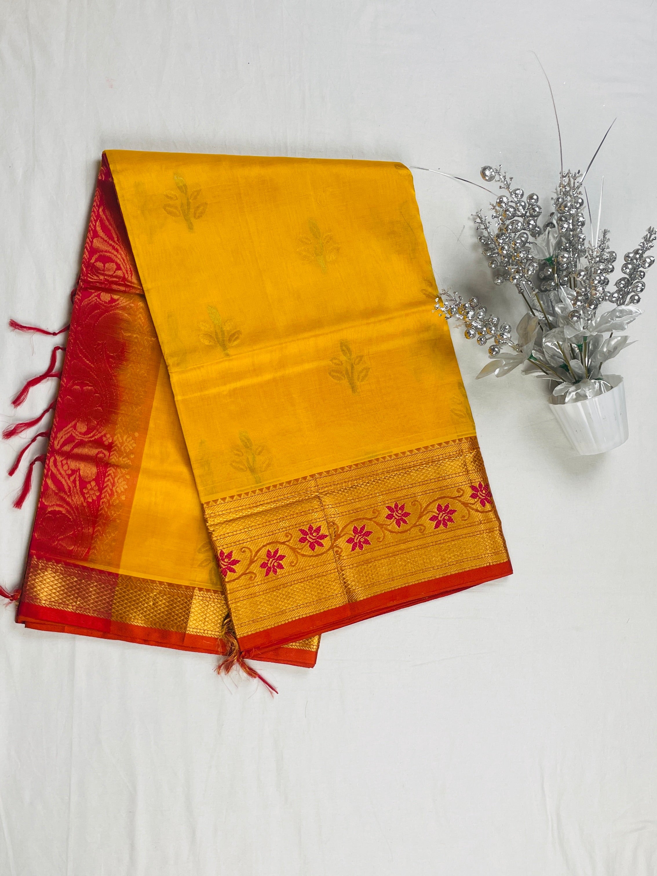 Mangalagiri Pattu Saree Handloom