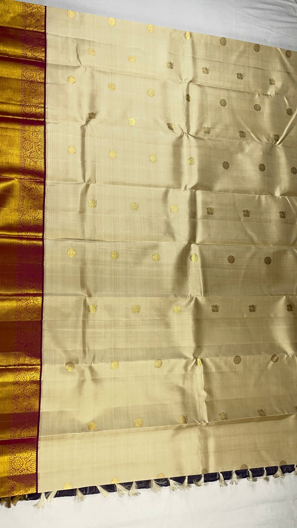 ✨100 % Pure Kanchipattu Handwoven 3 Gram Gold Silk mark certified ✨