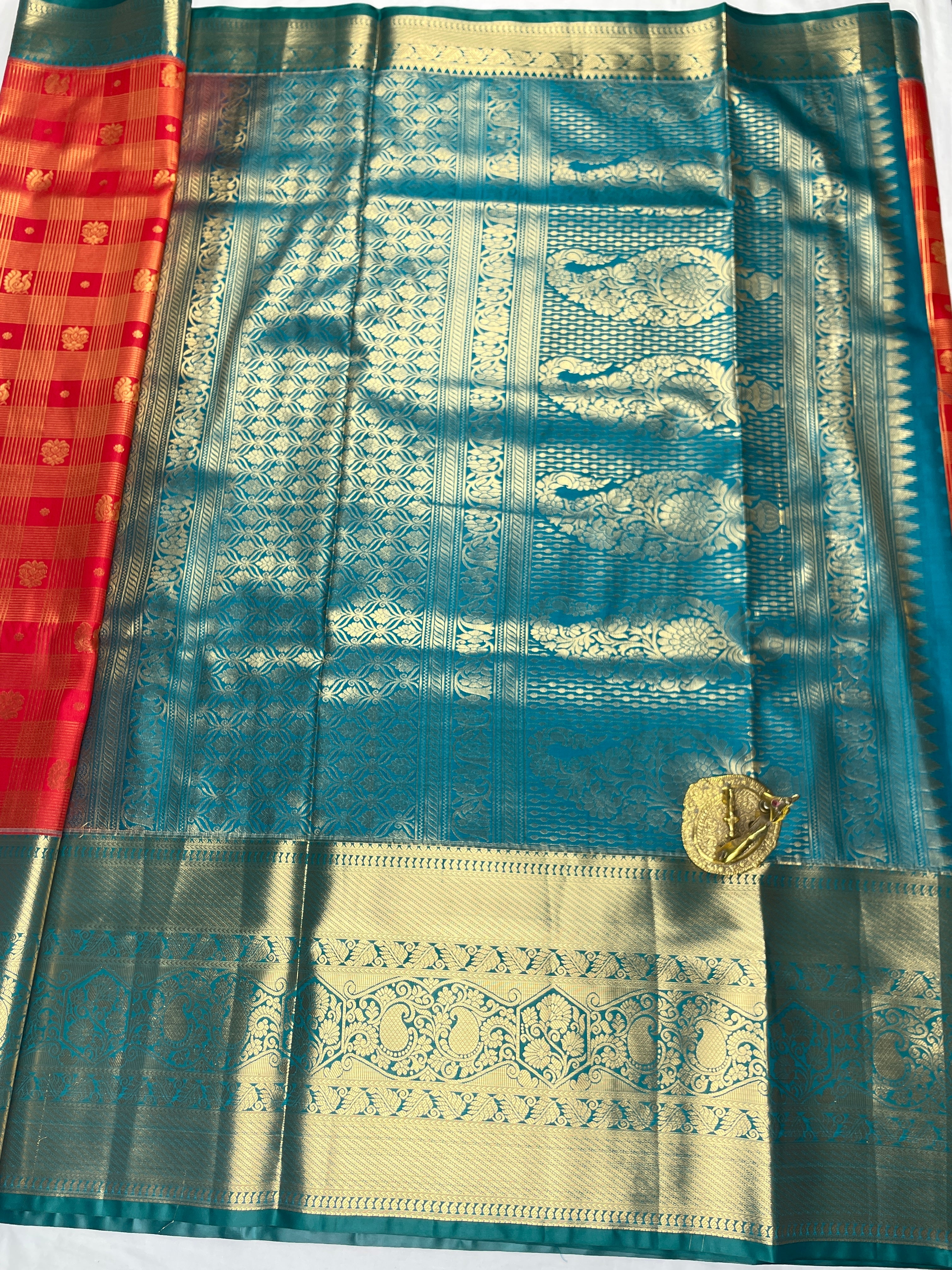 Kanchipattu Meenakari sarees