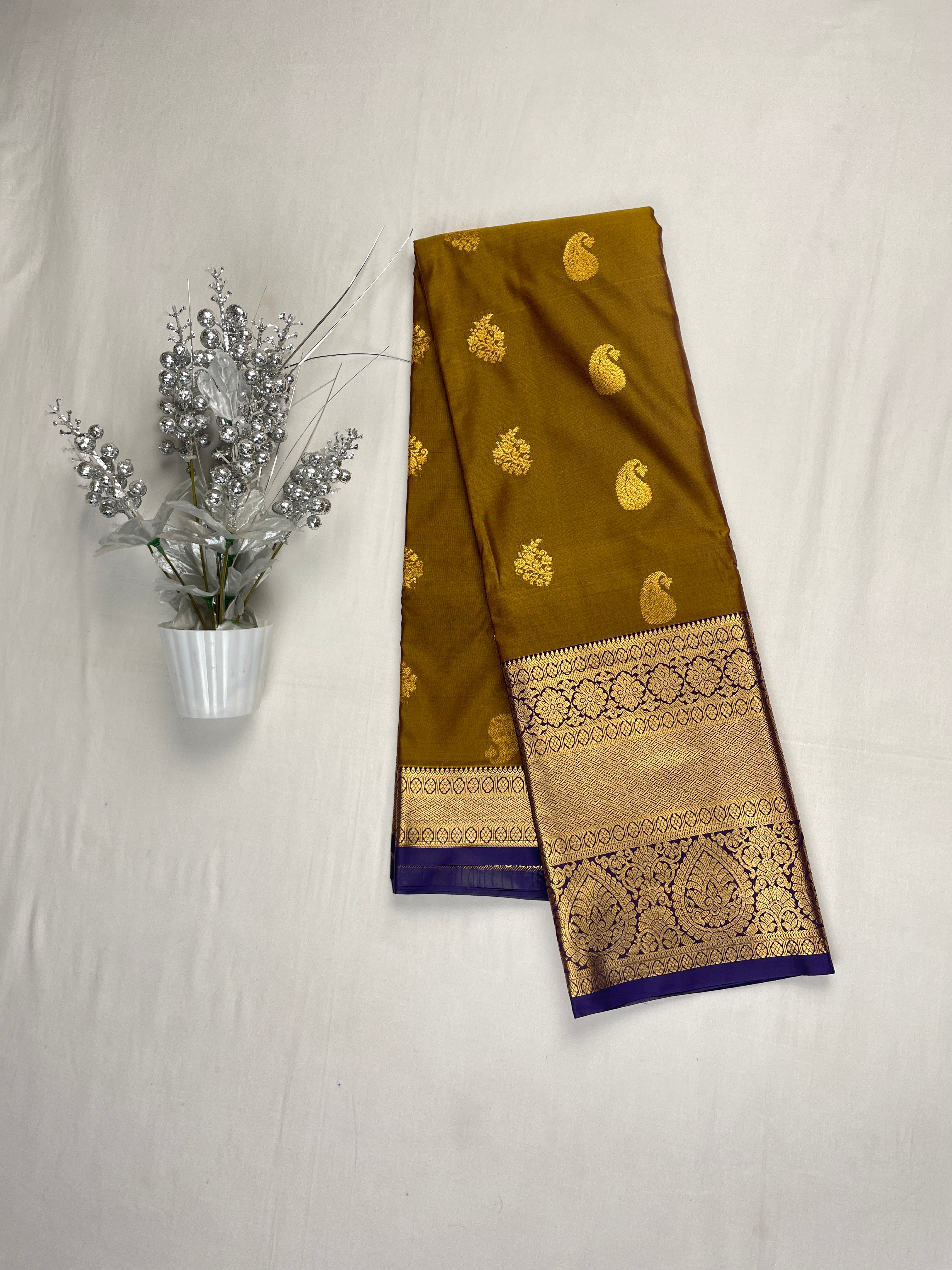 Semi Kanchipattu Saree