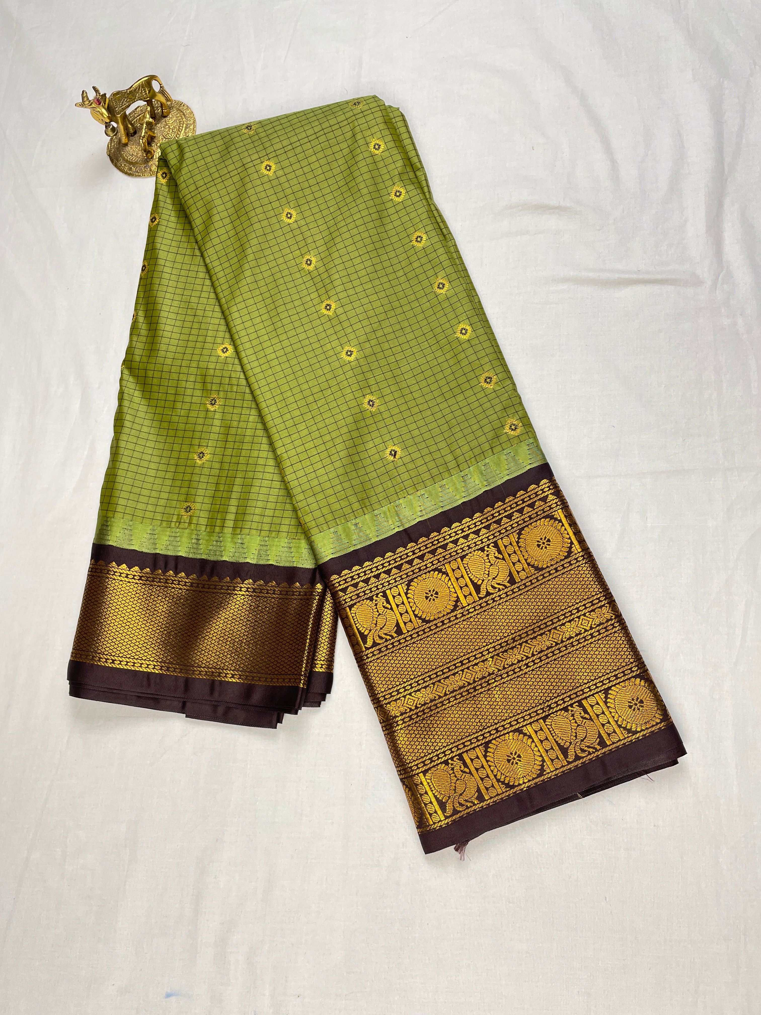 Semi Gadwal Sarees vintage version