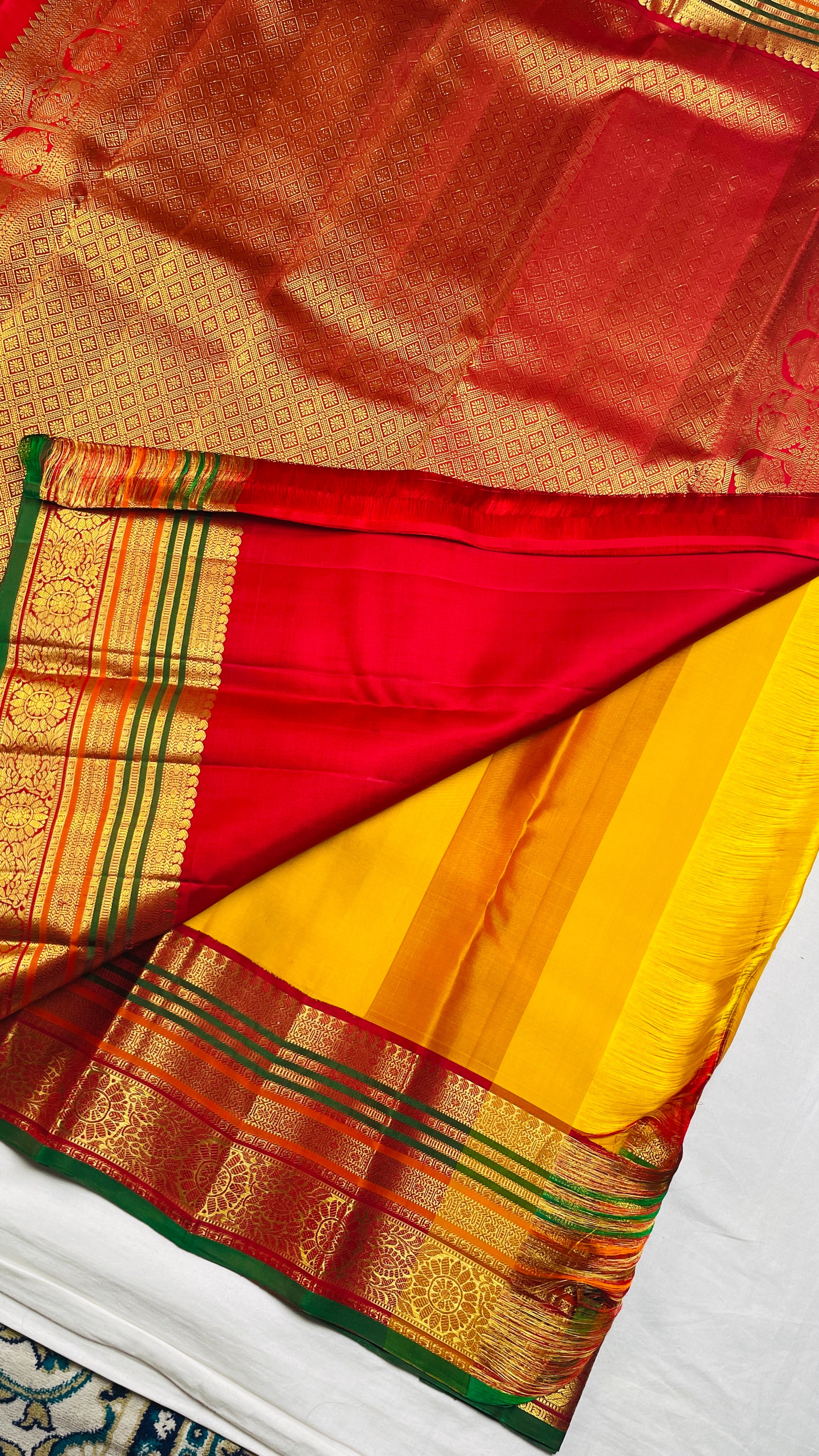 100% Pure Kanchipuram Handwoven Premium quality 3 Gram Gold Pure Zari weaving Korvai Pattern Traditional silk sarees Silk mark certified