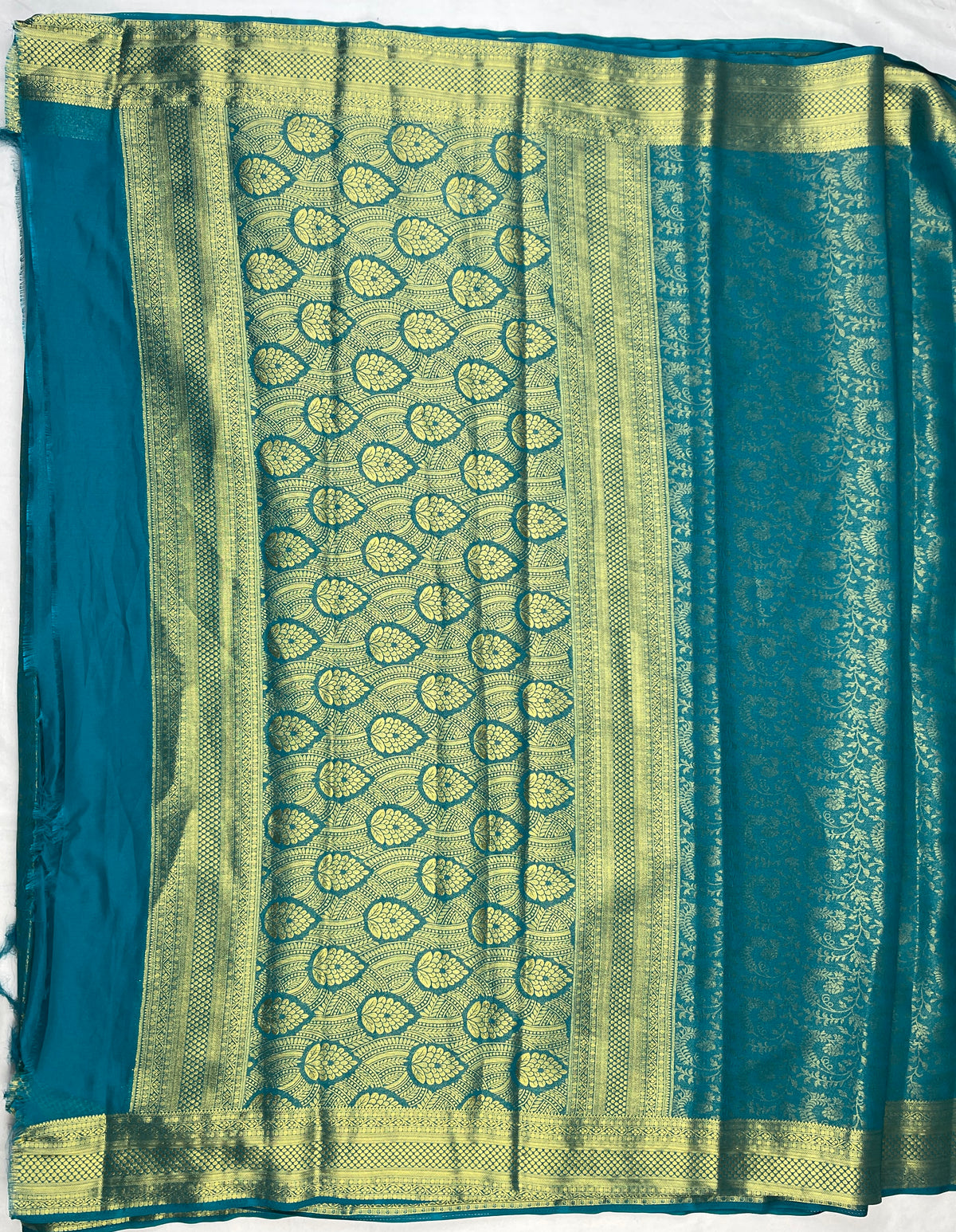 Premium Banarasi Crush Silk