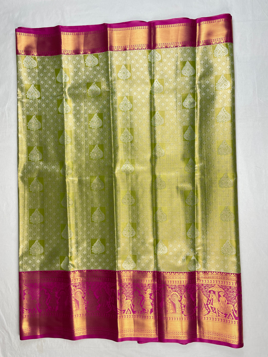 Kanchipattu Tissue Sarees