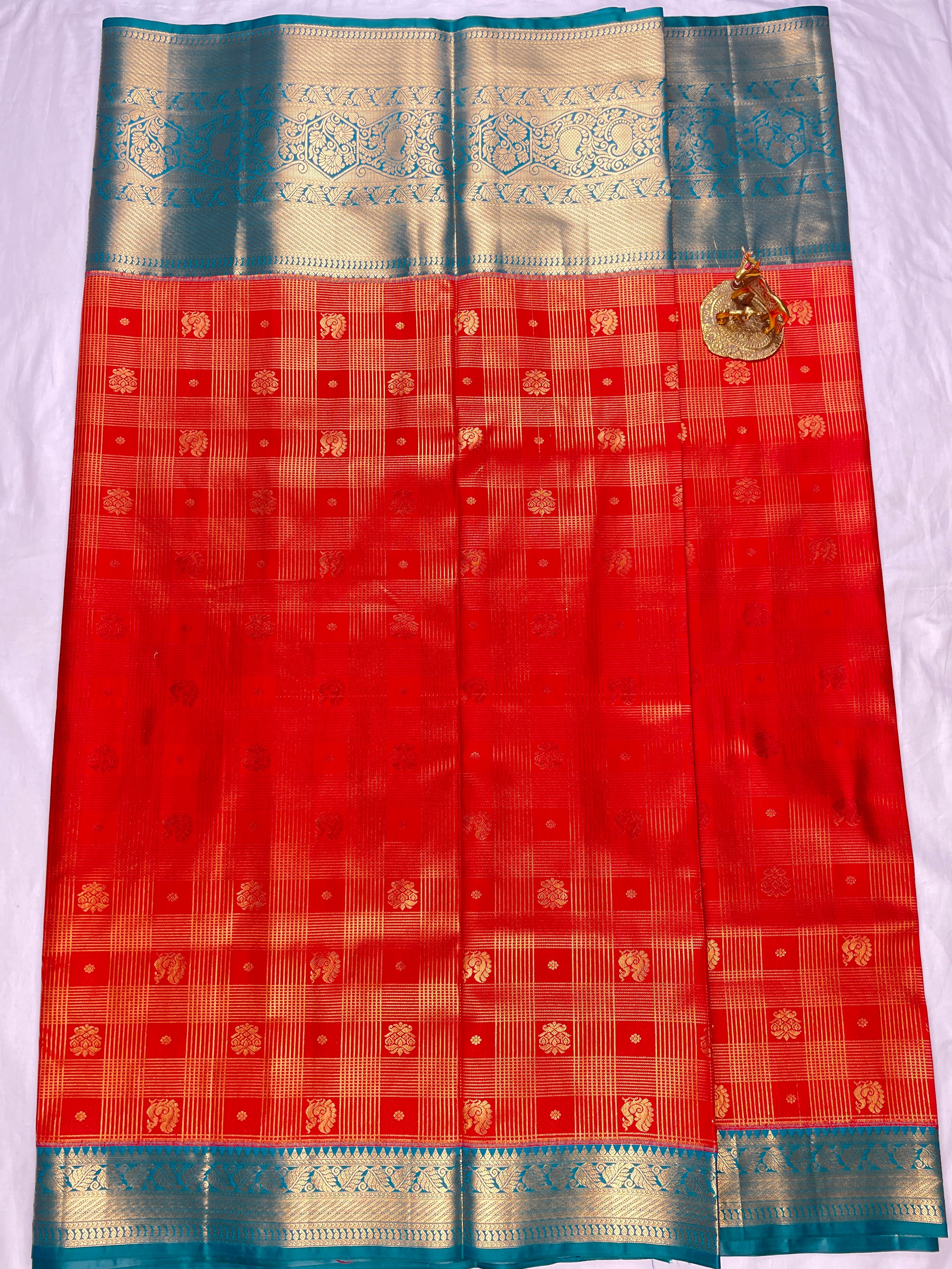 Kanchipattu Meenakari sarees
