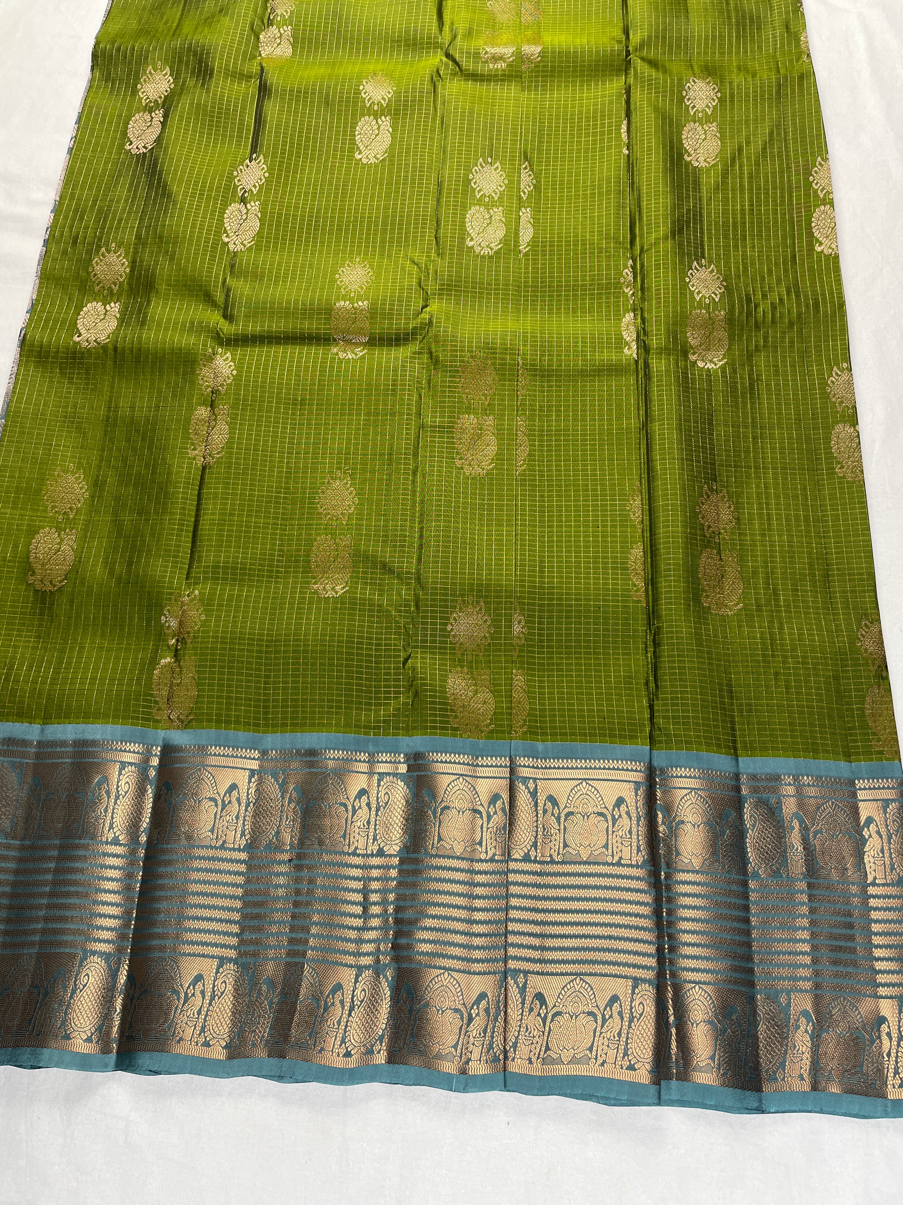 Kanchi vintage checks saree