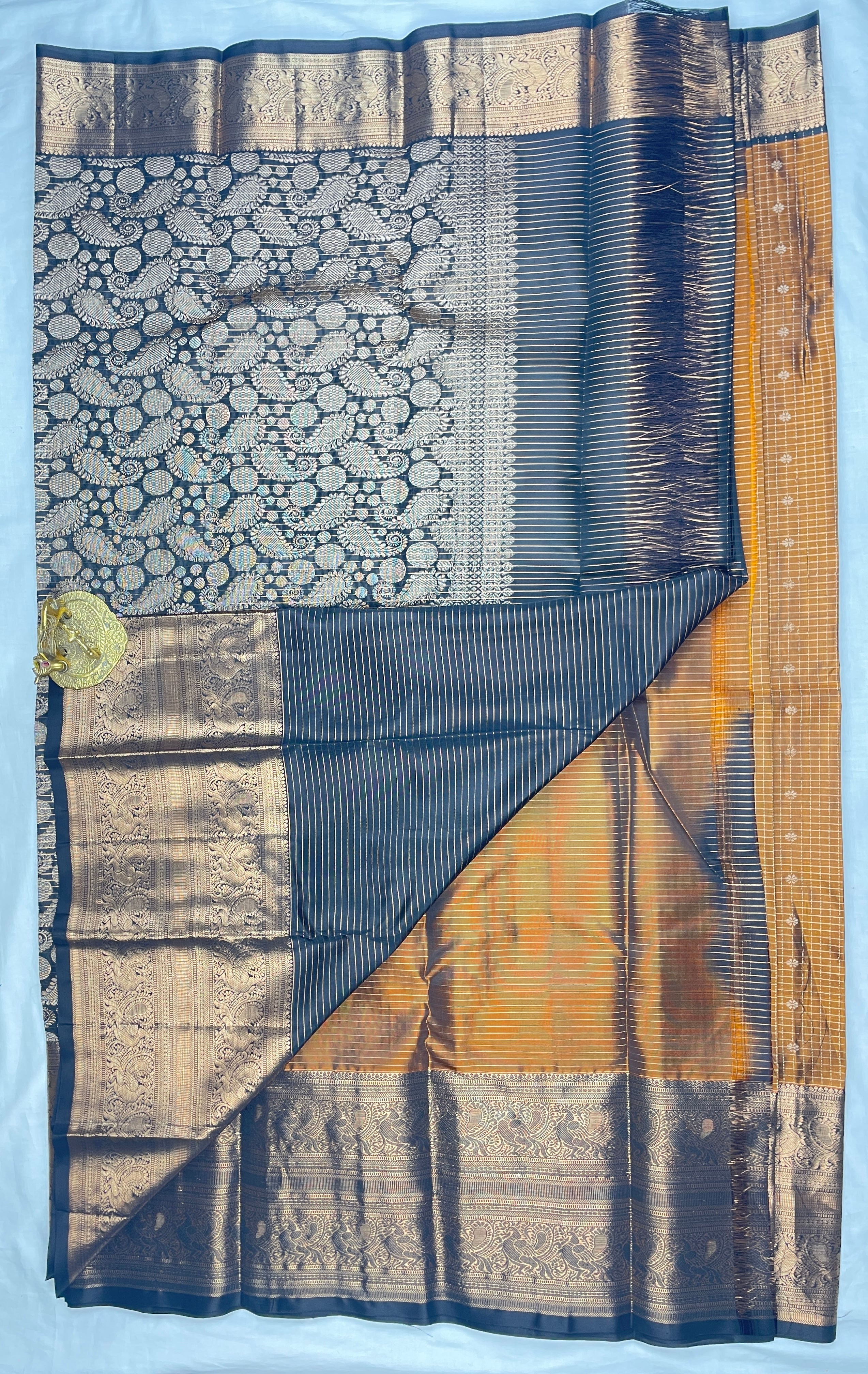 Kanchipattu pure Handloom Bridal saree