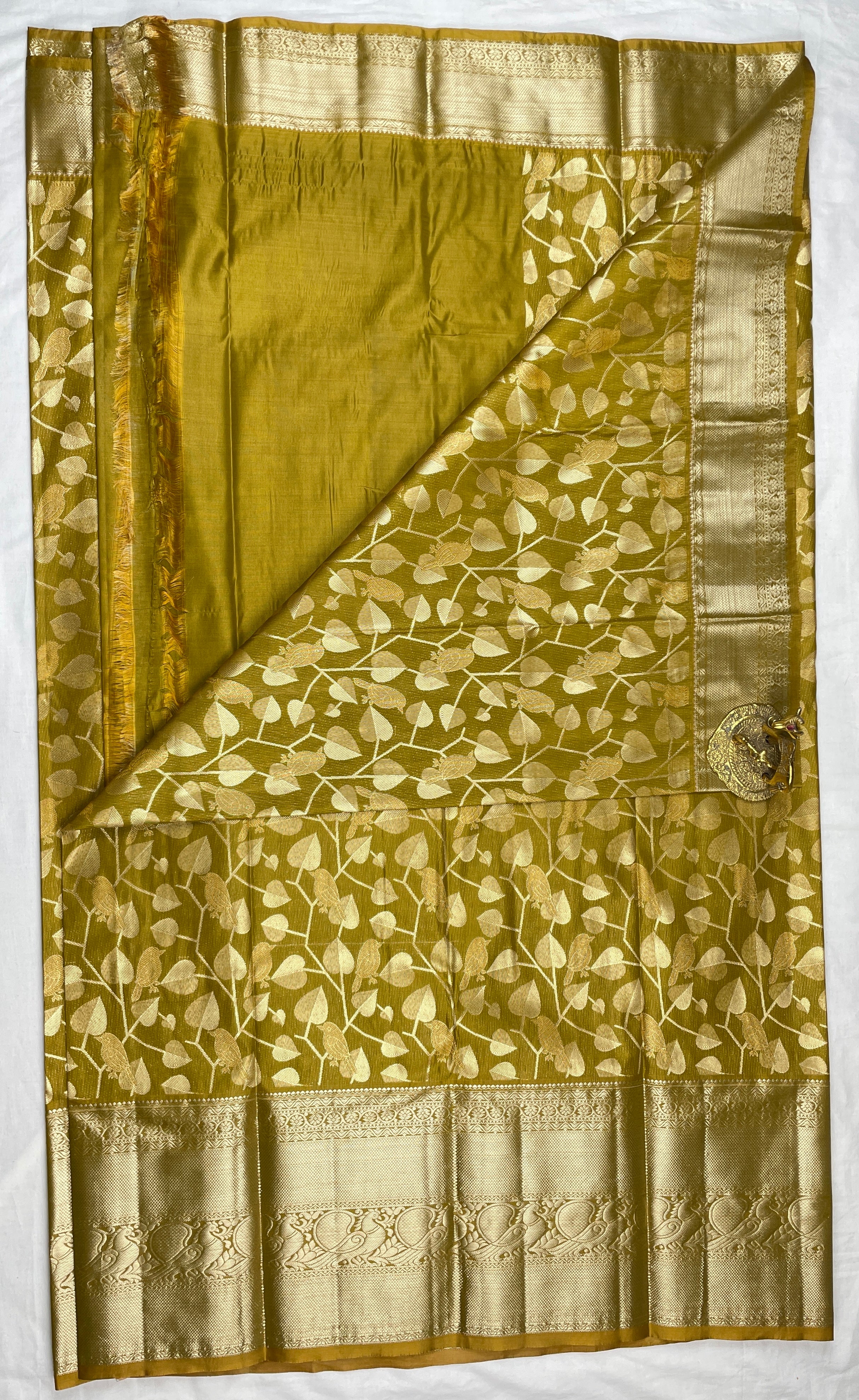 Kanchipattu Tissue Sarees