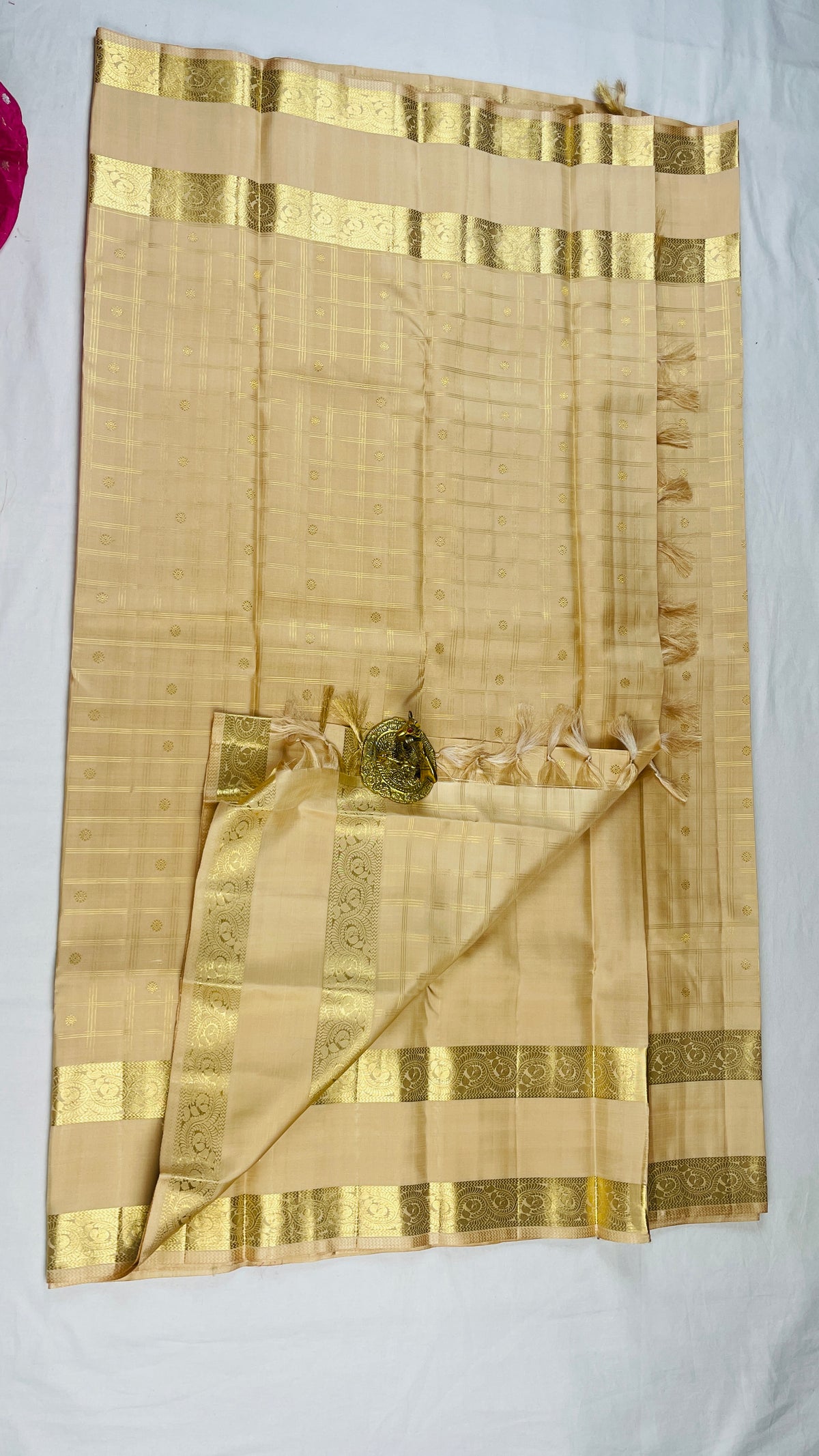 Pure Kanchipattu Handloom 1gram gold Zari Saree
