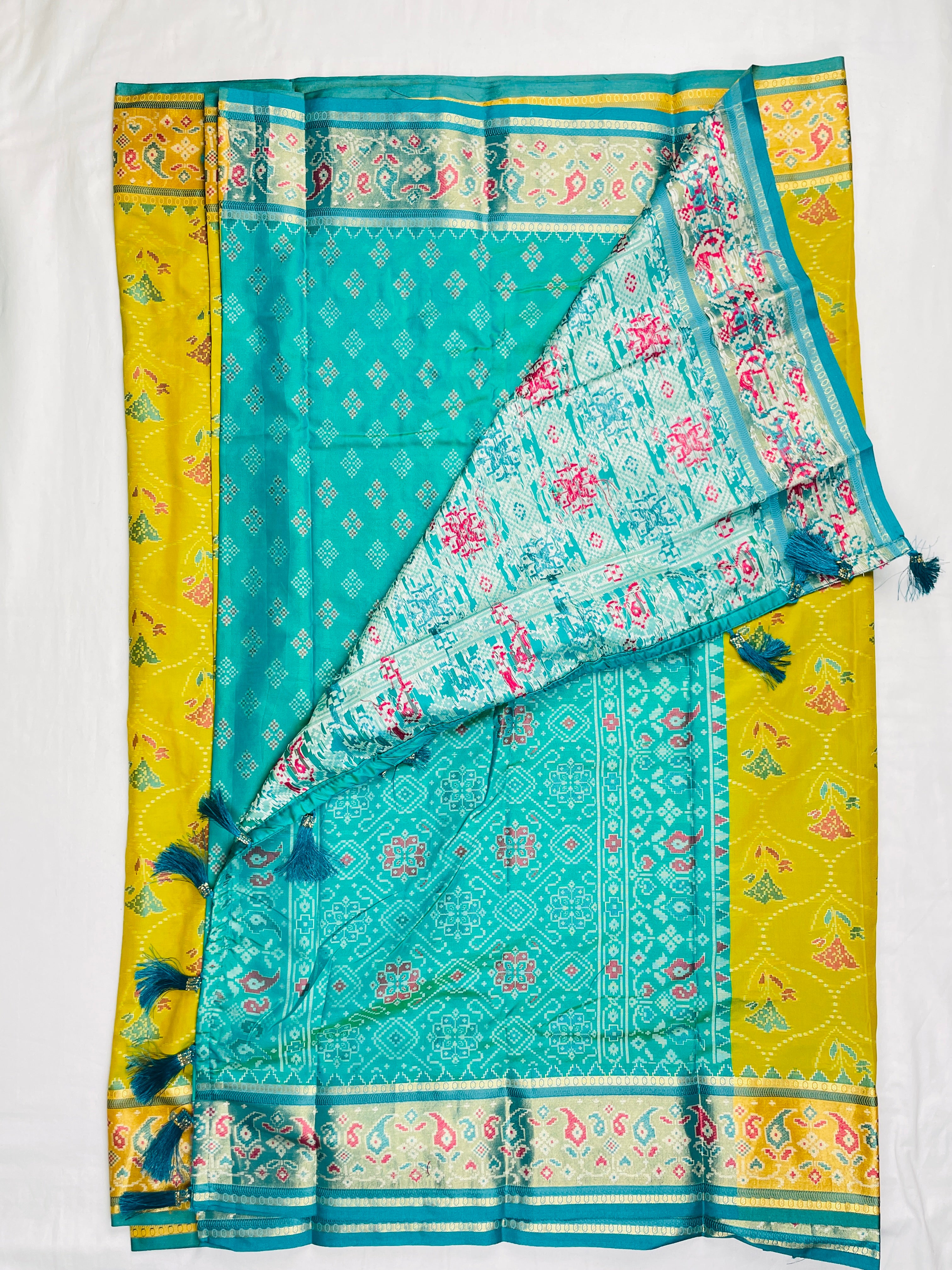 Patola pattu Saree