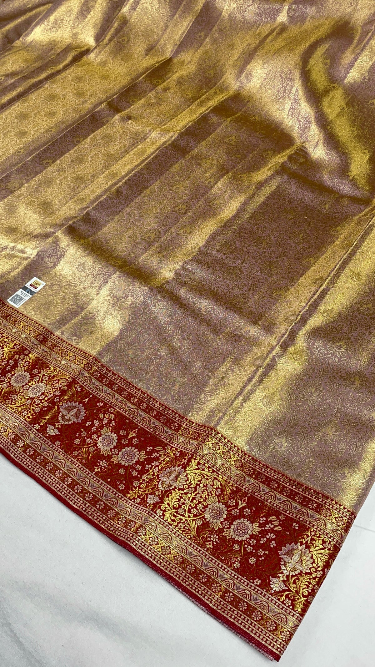 100% Pure Kanchipattu Handwoven Bridal Silk Saree with 1 Gram Gold ( Silk Mark Certified)