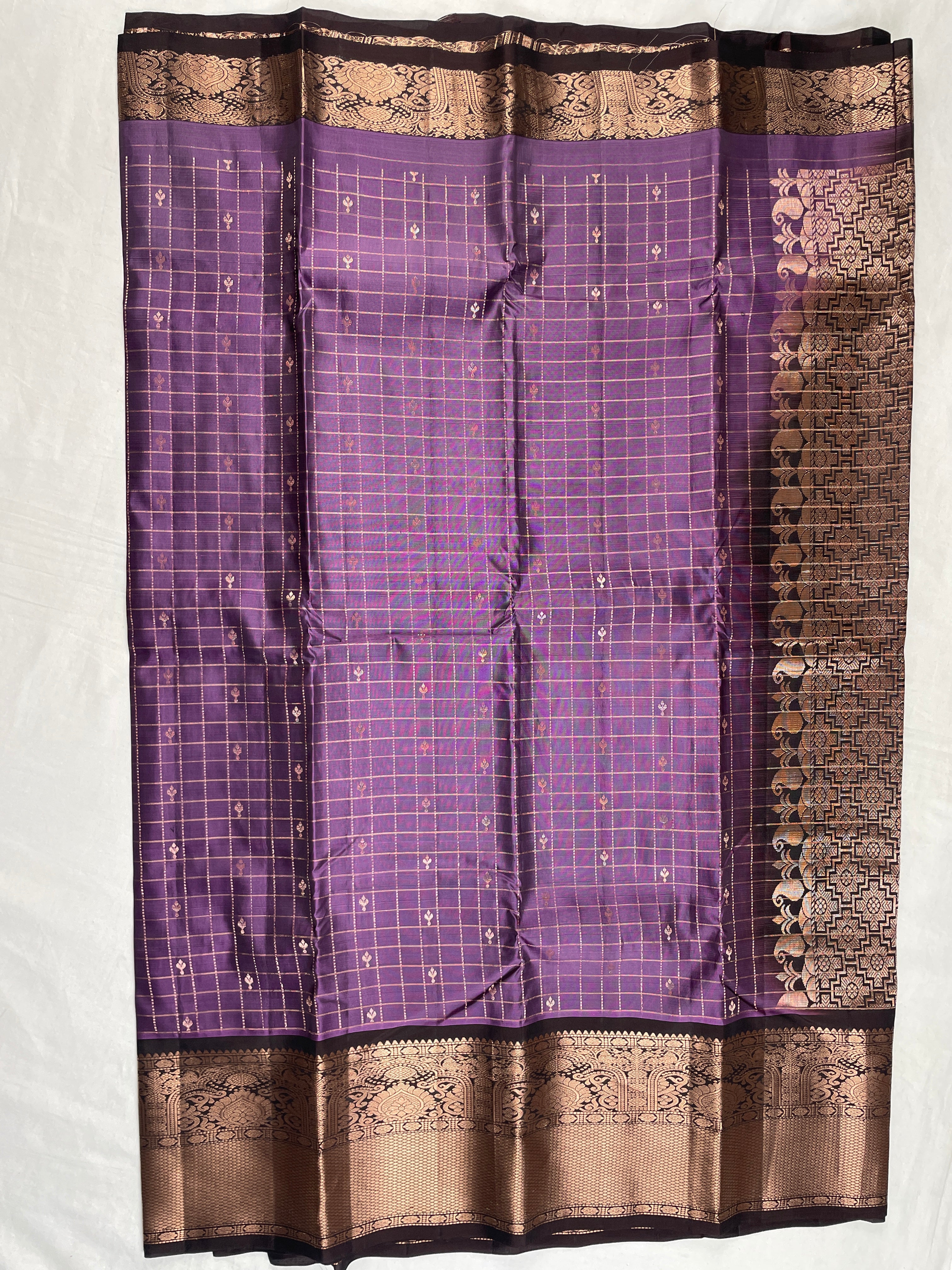 Vintage Checks Kanchipattu Saree