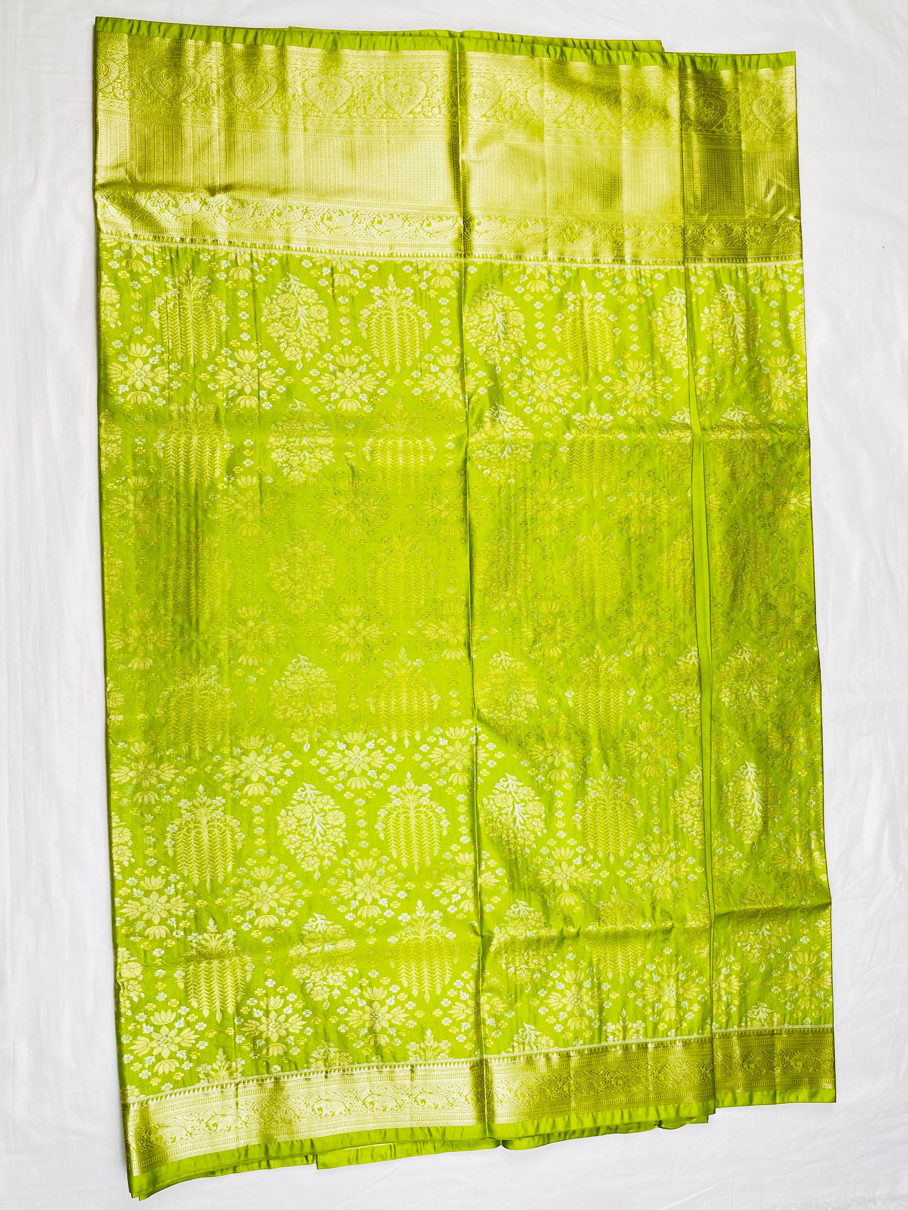 Semi pattu Tissue Bridal Saree