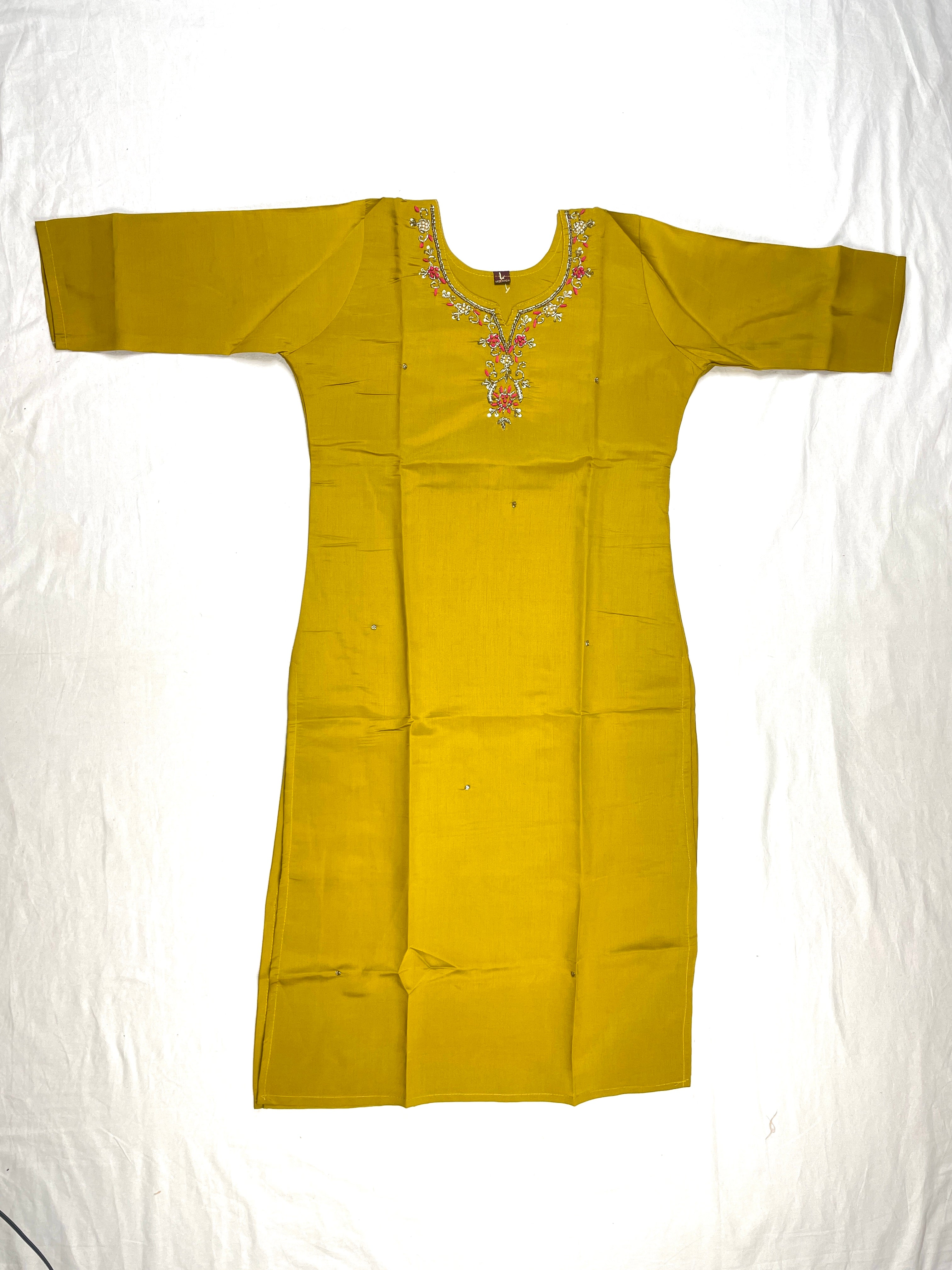 Crape 3 piece Kurti set