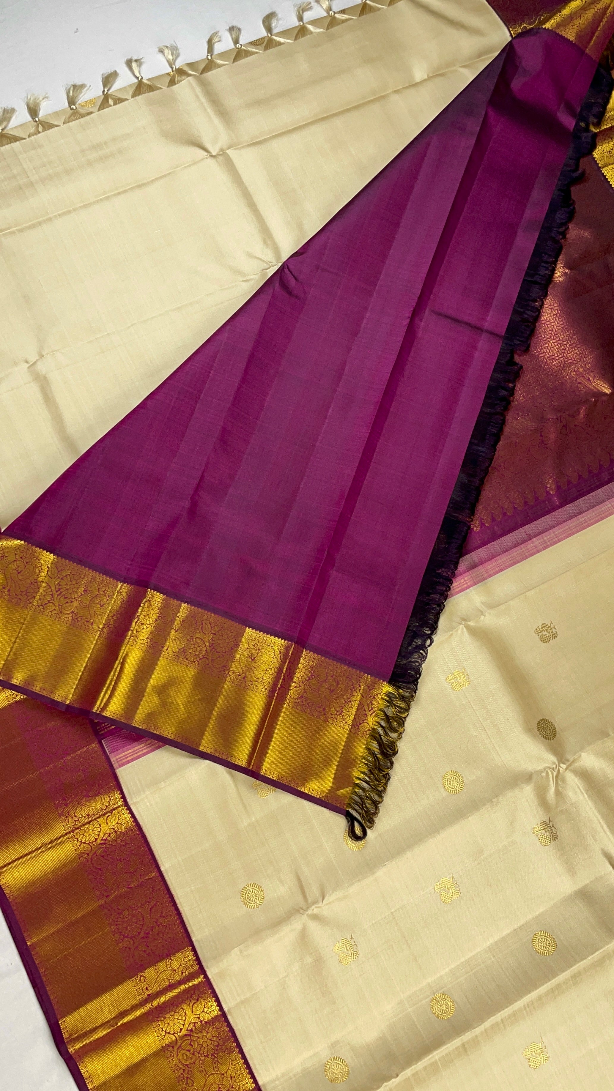 ✨100 % Pure Kanchipattu Handwoven 3 Gram Gold Silk mark certified ✨