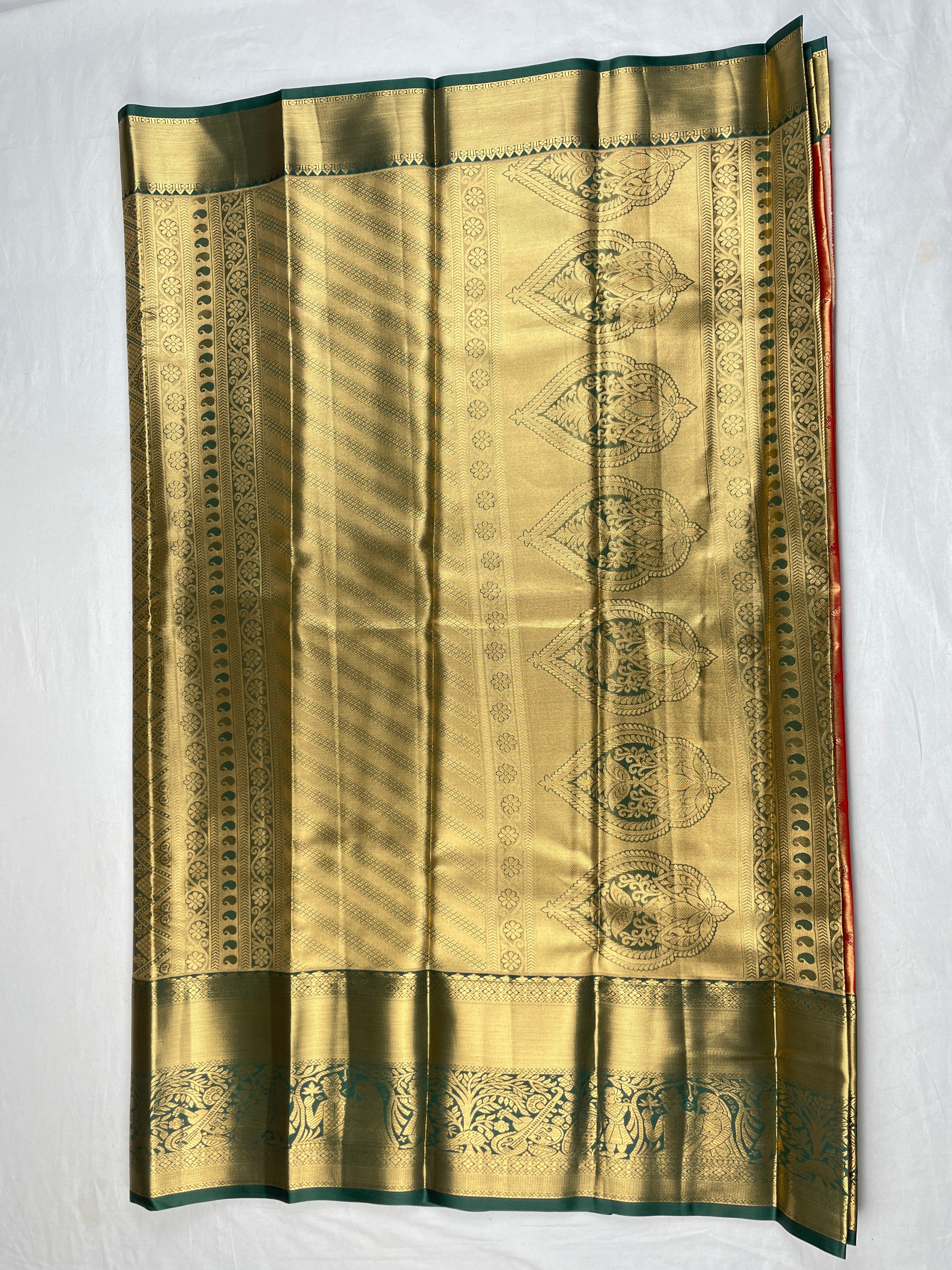Kanchipattu Tissue Saree