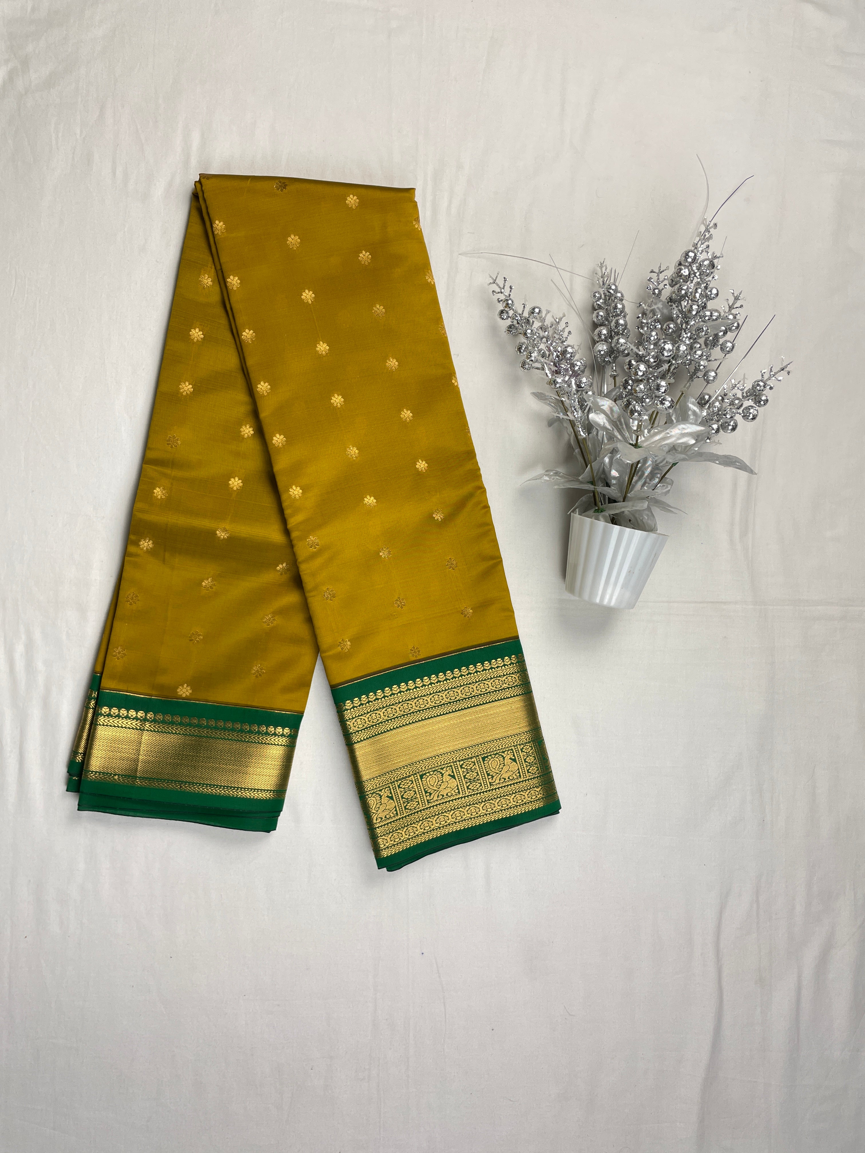 Semi Kanchipattu Saree