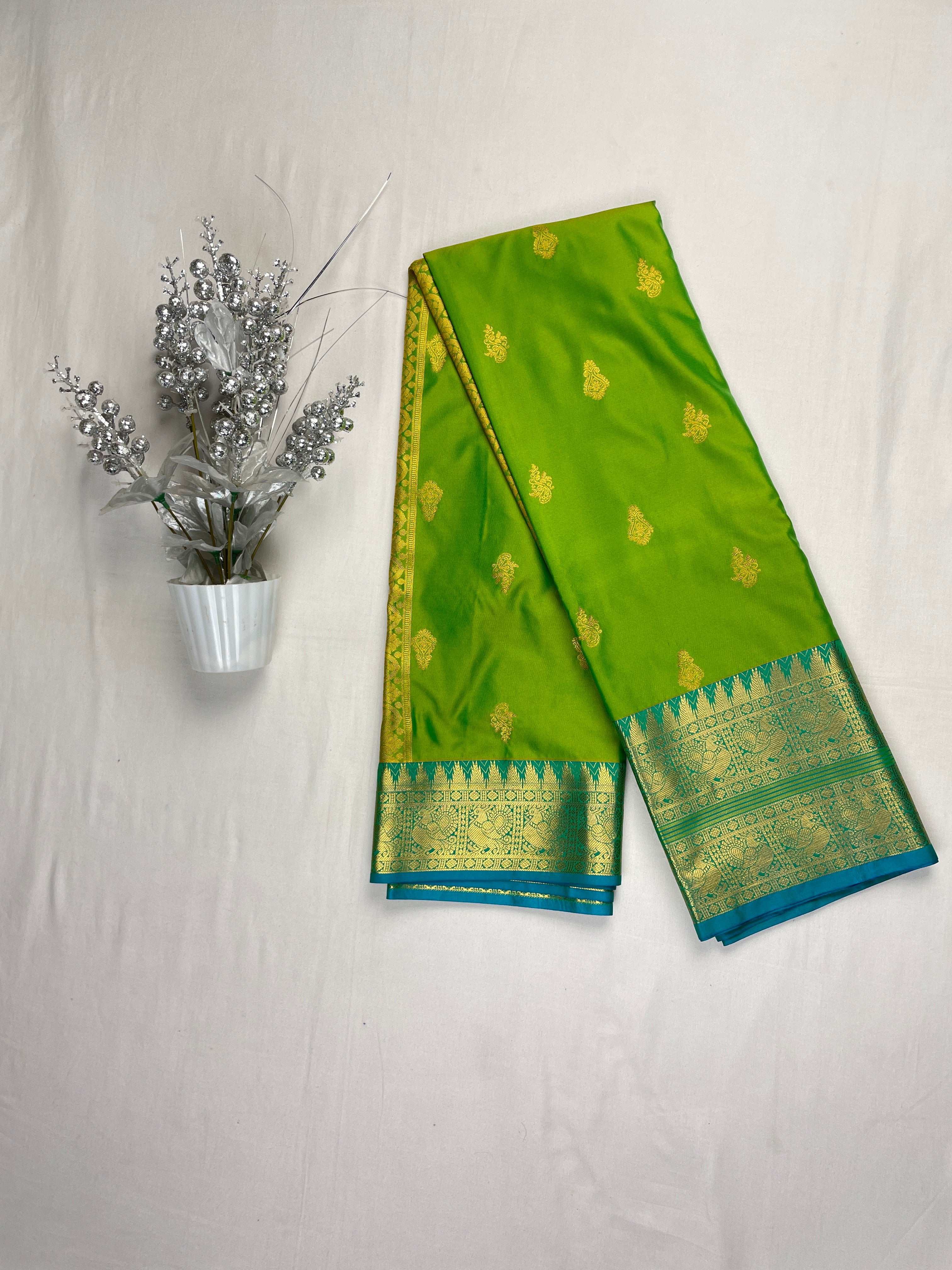 Semi Kanchipattu Saree