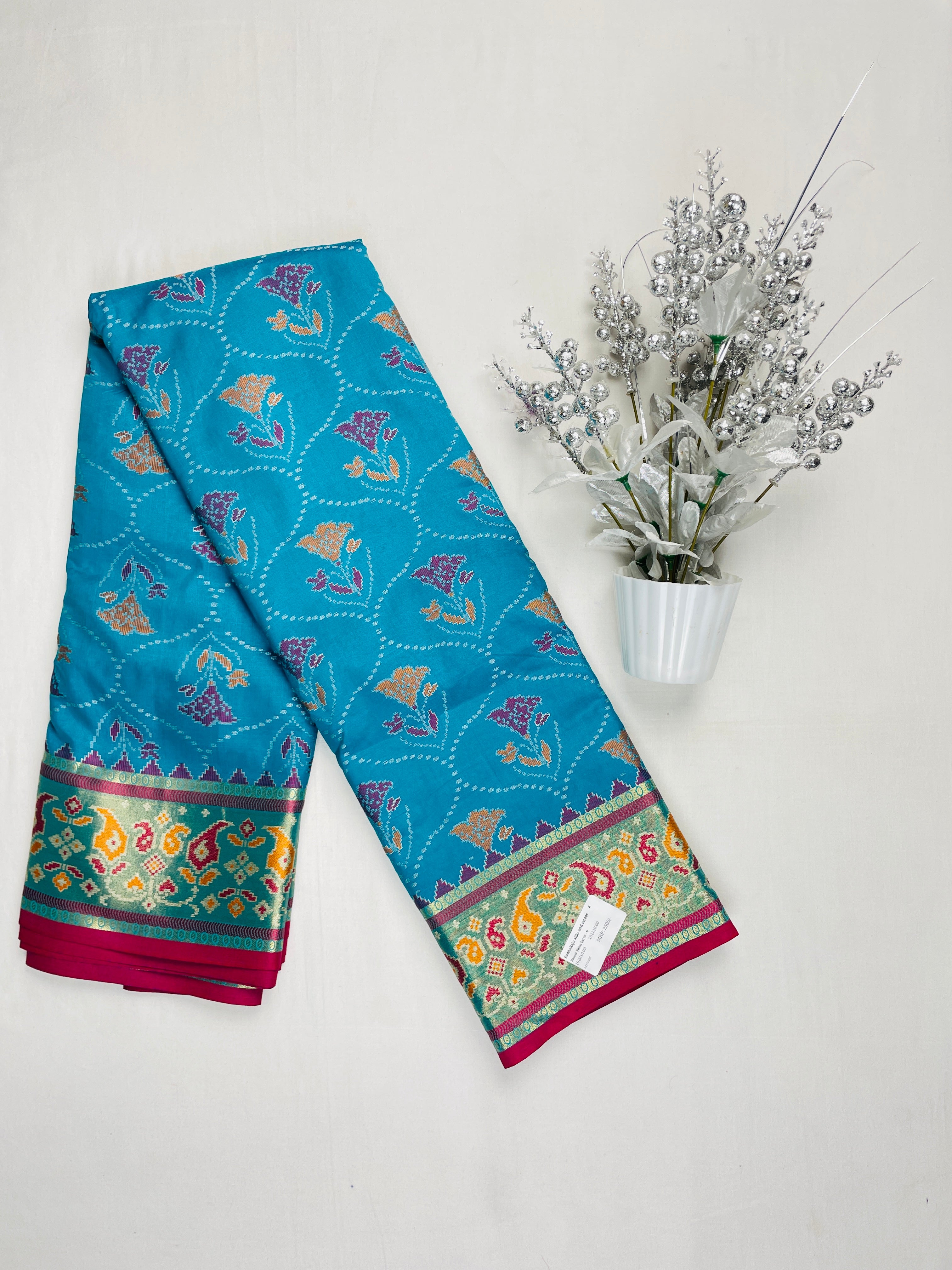 Patola pattu Saree