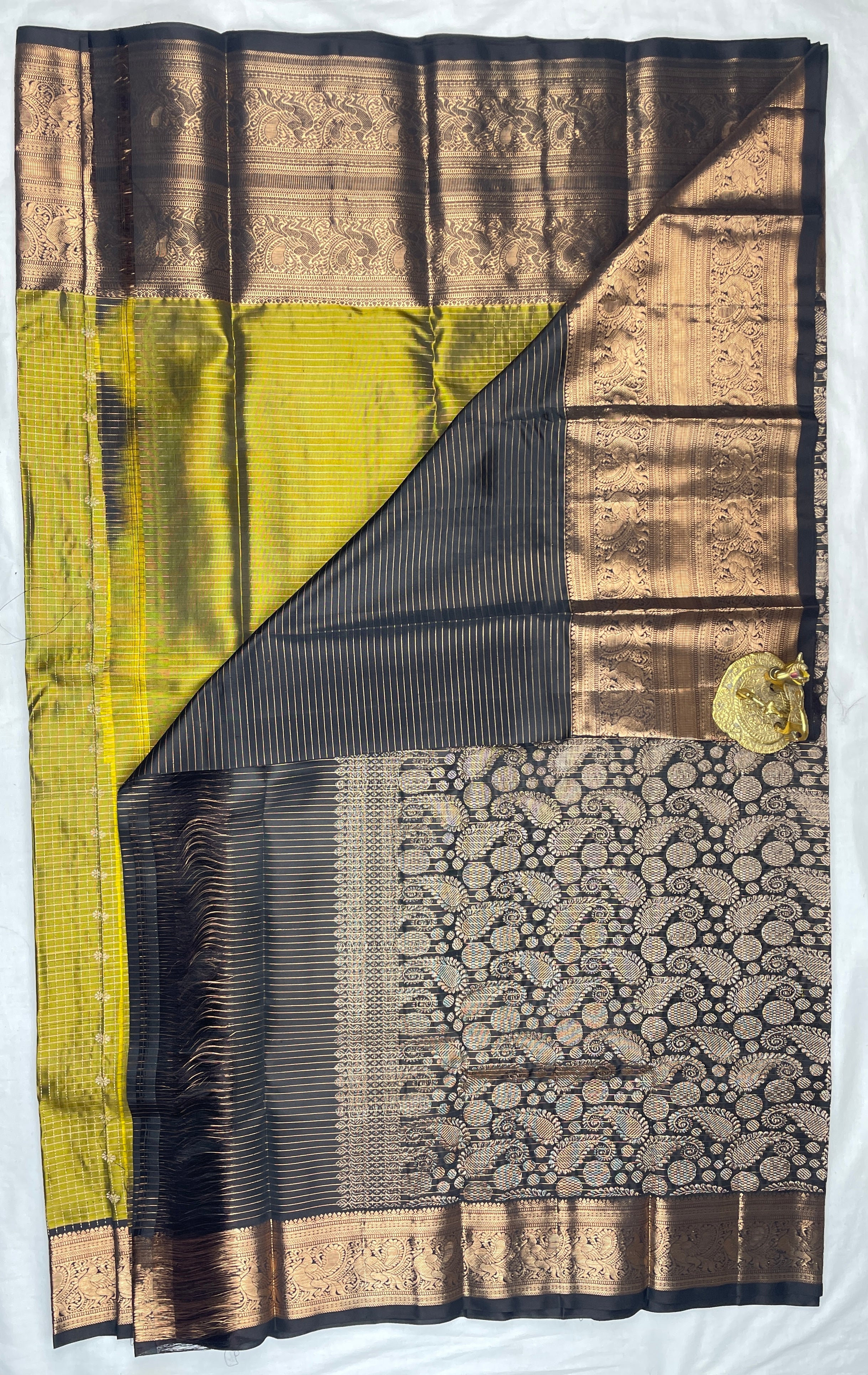 Kanchipattu pure Handloom Bridal Sarees