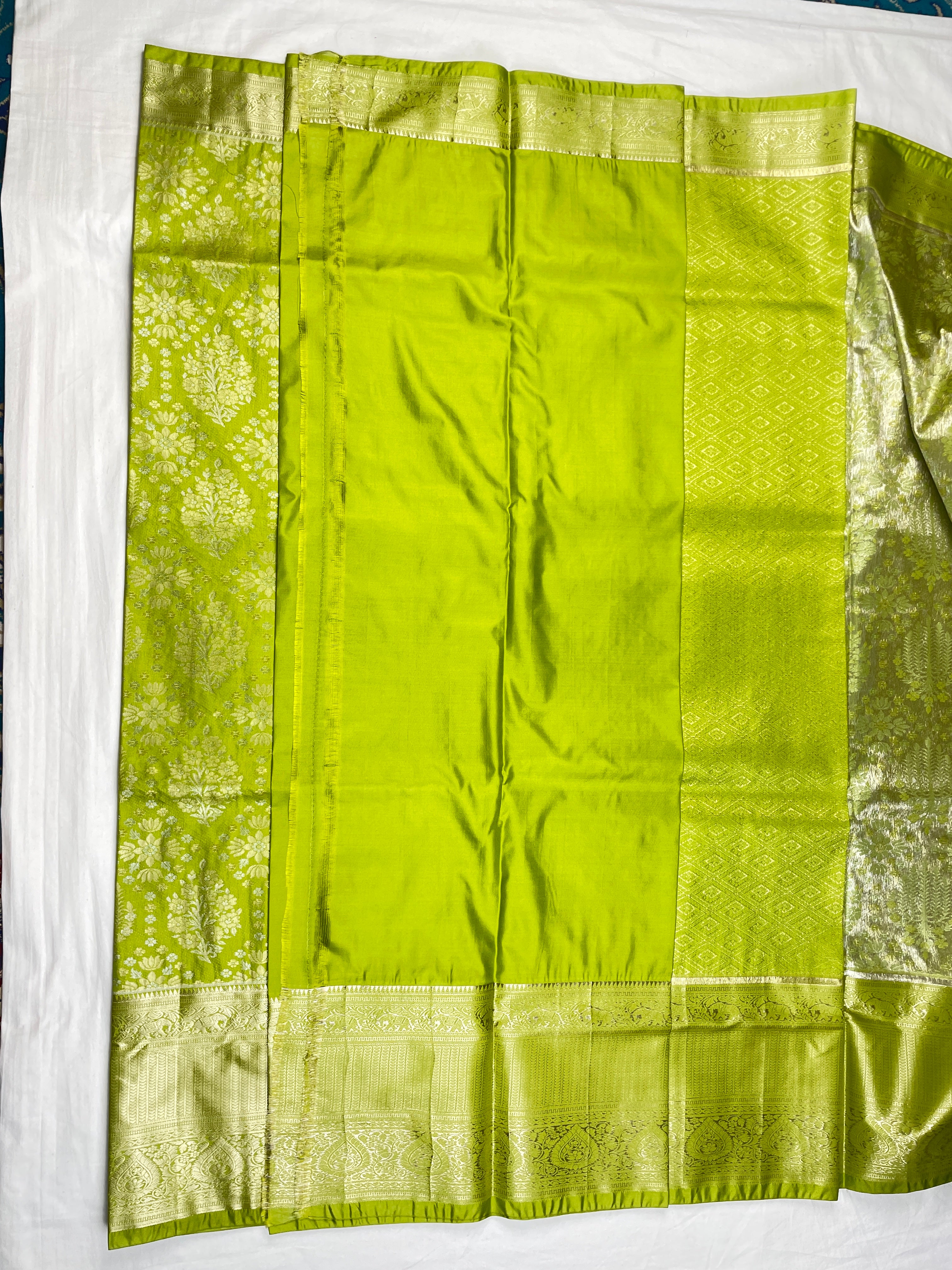 Semi pattu Tissue Bridal Saree