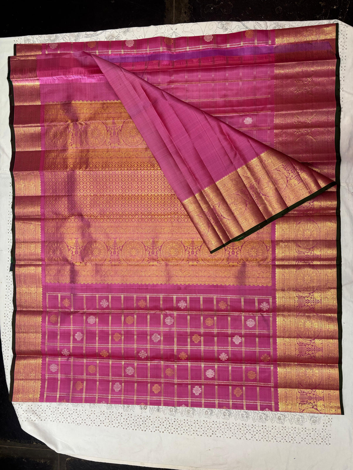 Pure Kanchipuram Handwoven 1 Gm Gold Zari Bridal Saree (Copy)