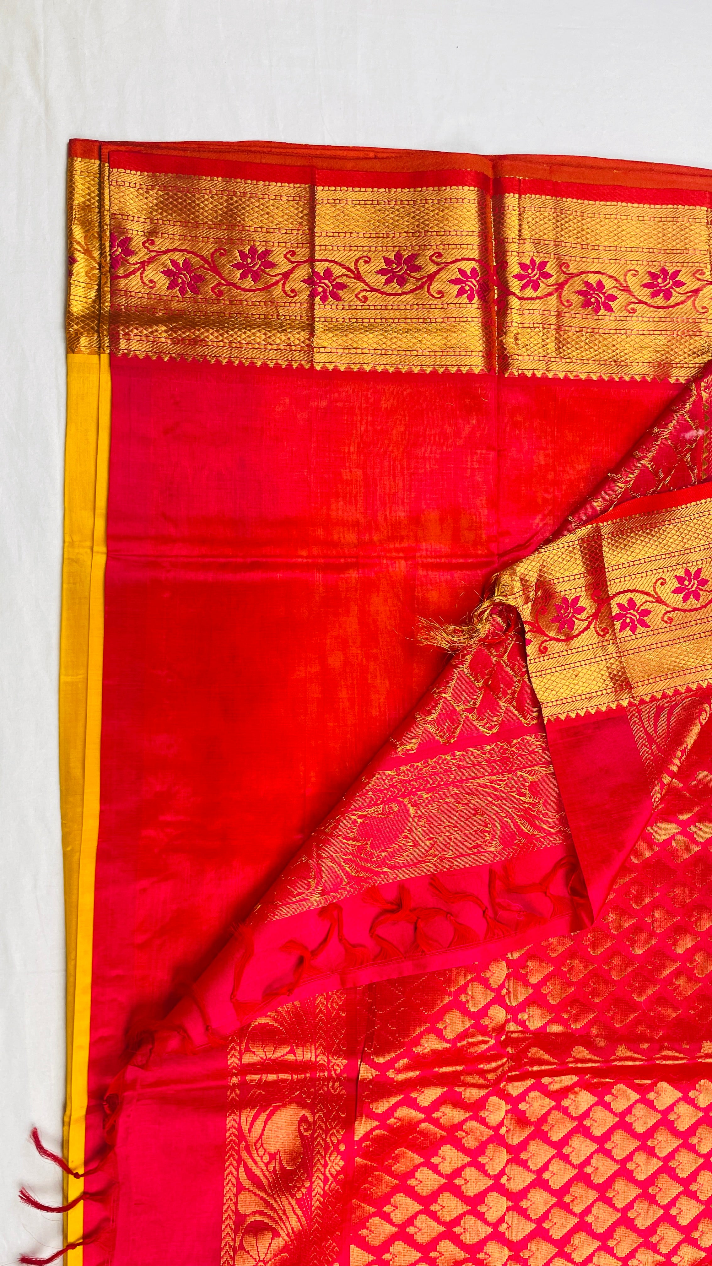 Mangalagiri Pattu Saree Handloom