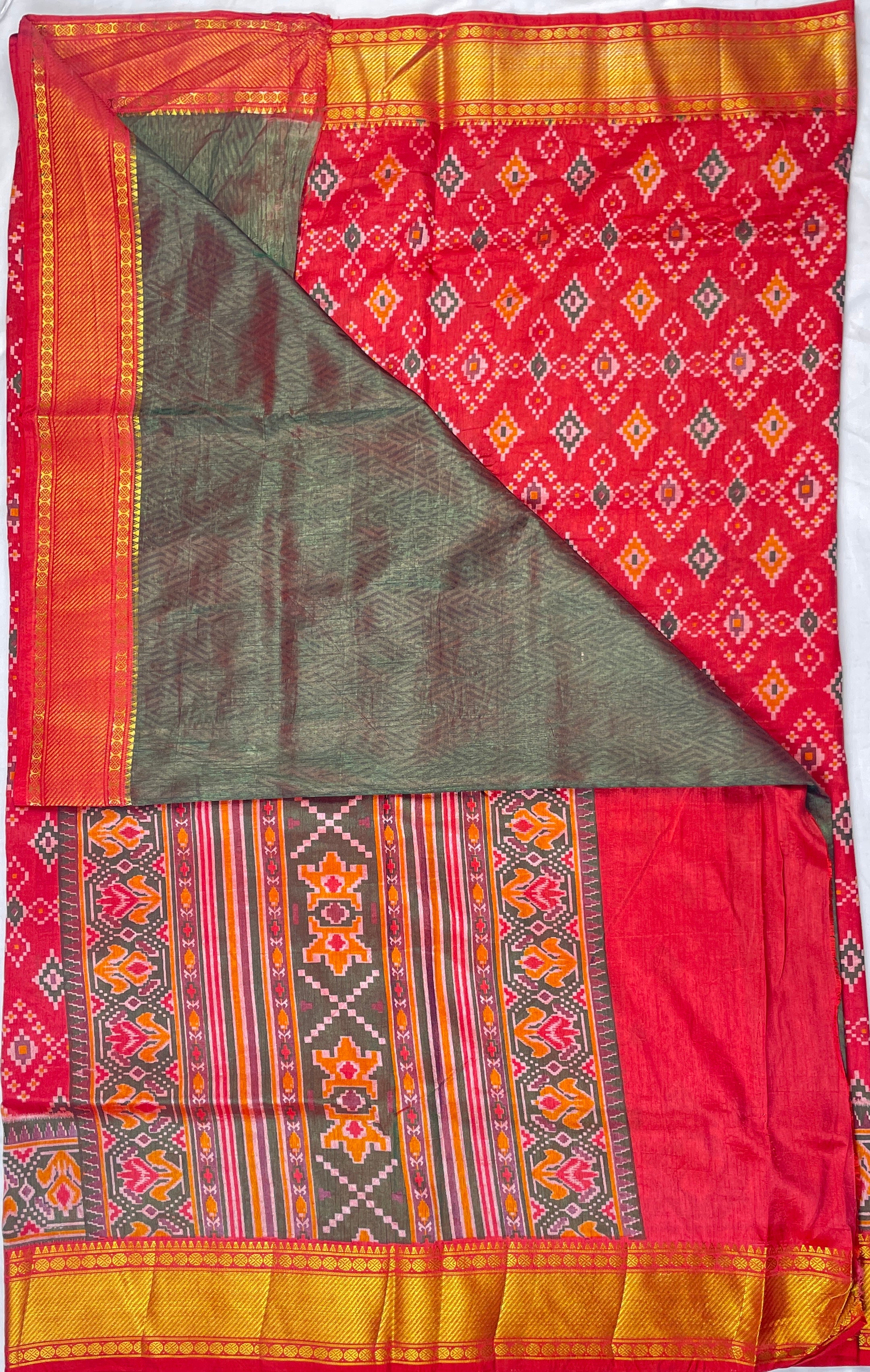 Pochampally pattu sarees