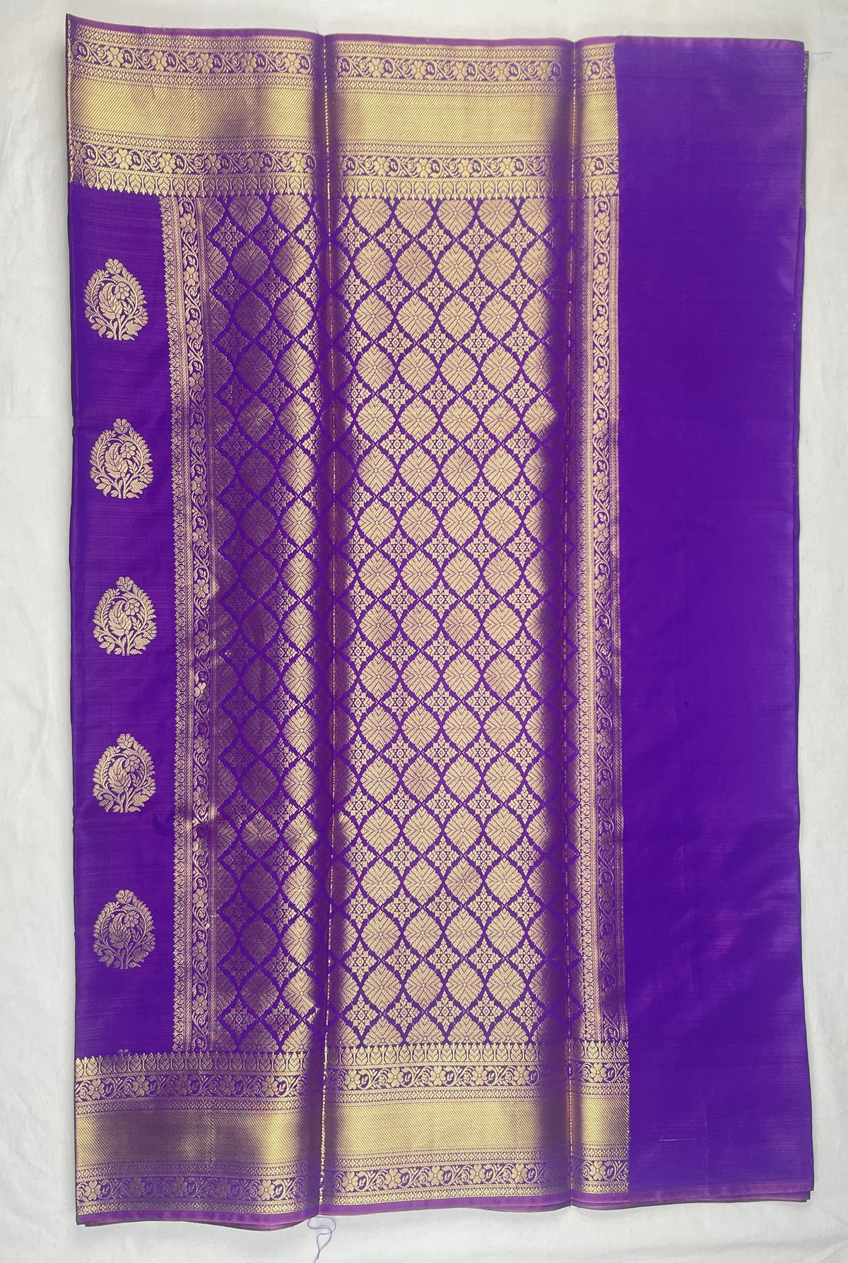 Banarasi soft silk Buti saree