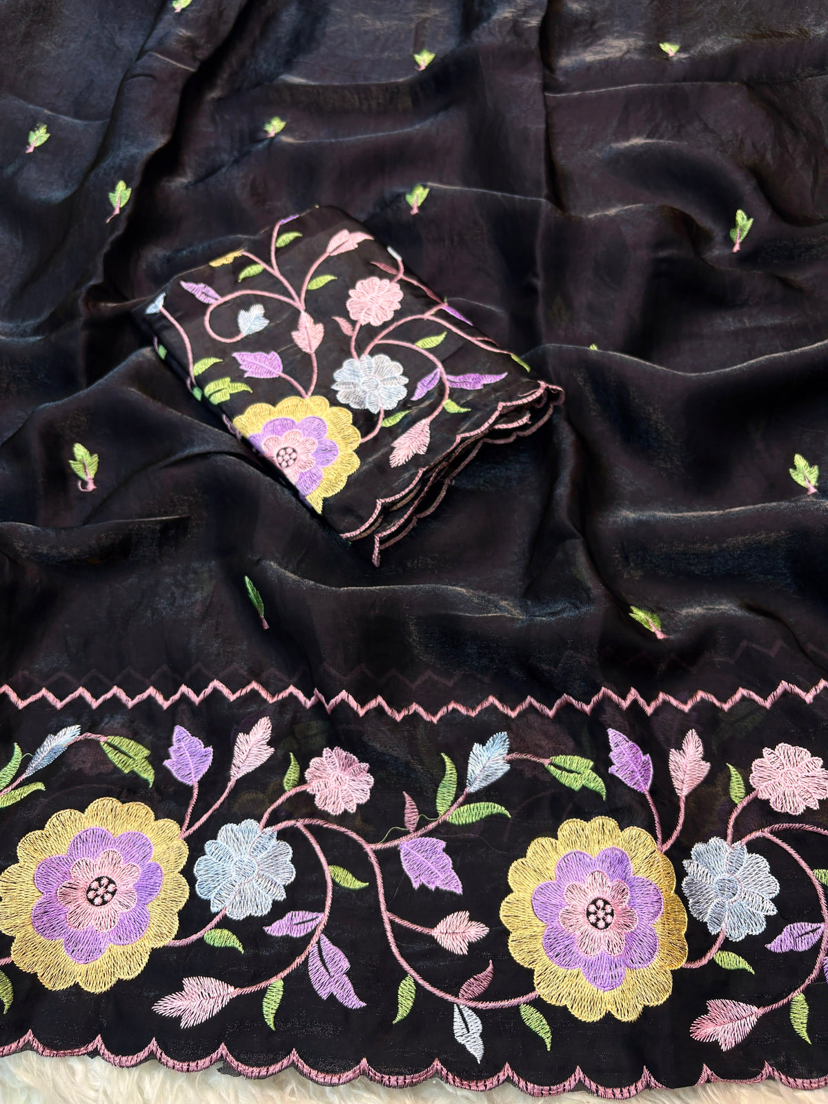 Fendi Satin Embroidery Flower Sarew
